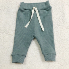 Babucha tipo morley verde (ÚLTIMA 9-12M)