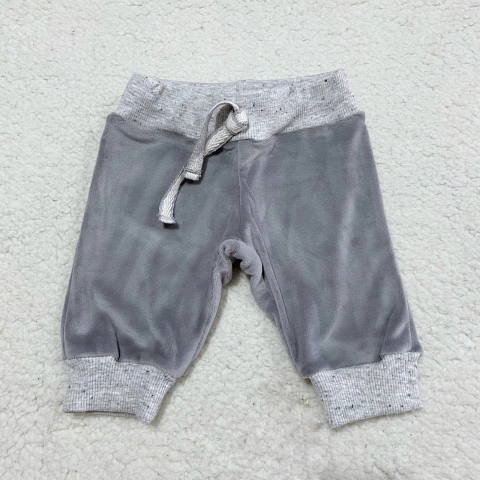 Babucha plush gris (ÚLTIMA 12 MESES)