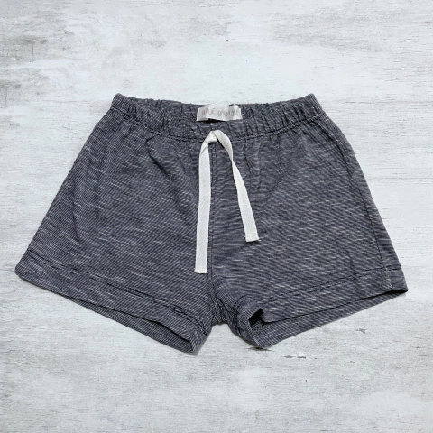 Short liviano azul (ÚLTIMO 12 MESES)