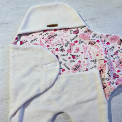 Portainfant con capucha y pies en internet