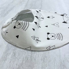 Babero con broche - comprar online