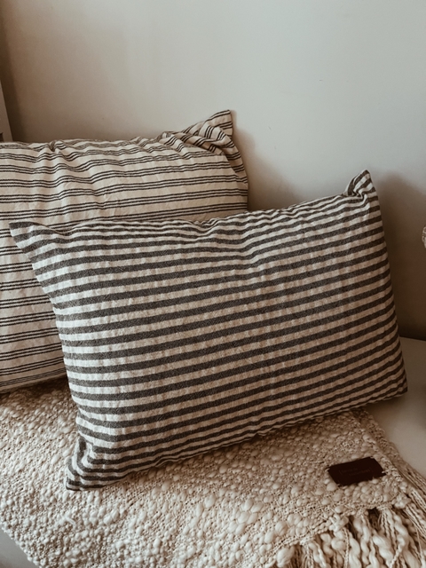Almohadon Otto - Claudia Adorno