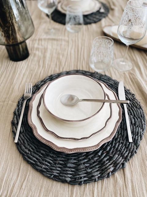 Centro / Posafuente Emma