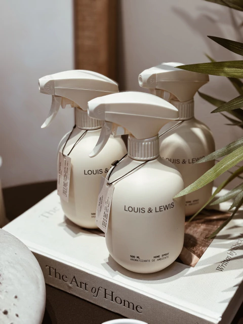 Home Spray Round - Louis & Lewis - comprar online
