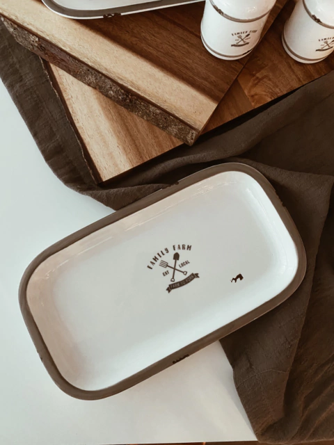 Bandeja Family Farm - Large