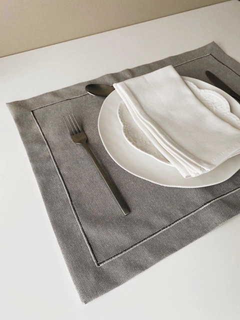 Individual Panamá Gris Feston con Servilletas - Set x 4