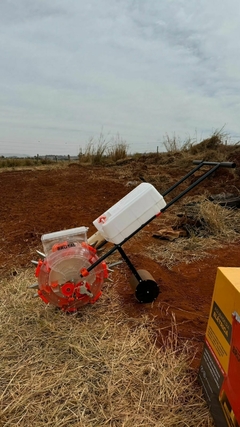 PLANTADEIRA E ADUBADEIRA MANUAL GIRATÓRIA DE PRECISÃO BRUTAL - BG-10 - FRETE GRÁTIS - Campo Online | Produtos para agricultura e pecuária