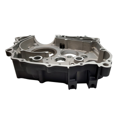 Carcaça Direita Motor Kasinski Crz Refrigerada Agua - Sf Motos