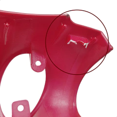 Imagem do Carenagem Frontal Superior Vermelha Detalhe Iros Vintage 150