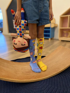 MEIA QUEBRA CABEÇA ( Consientizacao autismo) - Sorrir e Colorir | Roupas Coloridas e Divertidas