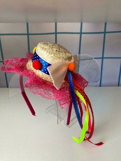 TIARA CHAPÉU JUNINO- RENDA PINK na internet