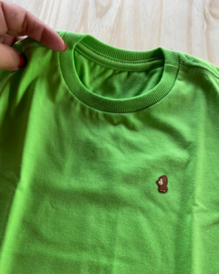 T-Shirt lisa colorida - Sorrir e Colorir | Roupas Coloridas e Divertidas