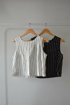 Musculosa Carly en internet