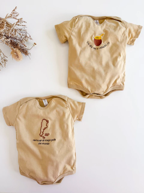 Pack de bodies "Argentinidad" beige - comprar online