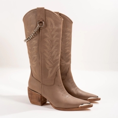 Bota Texana de Cuero Caña Alta Detalle de Cadena - SC STORE CALZADOS