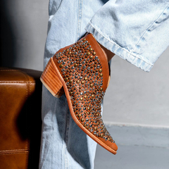 Bota Corta Cuero Cubierta Tachas - comprar online