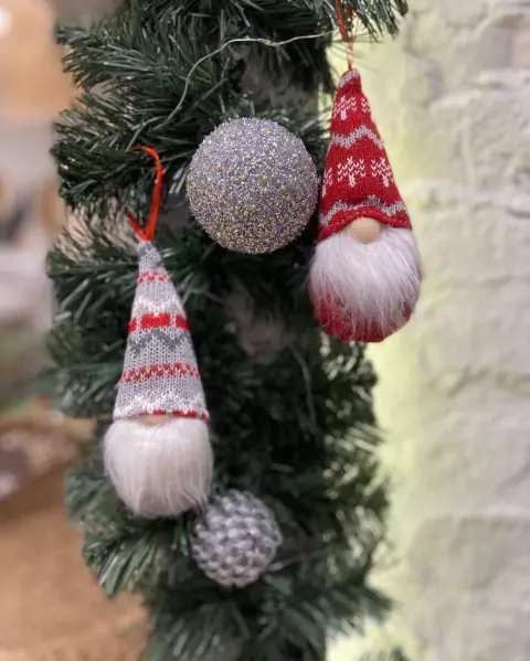 cara Papá Noel gnomo para colgar