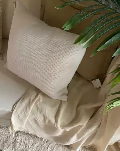 Almohadón nido de abeja blanco