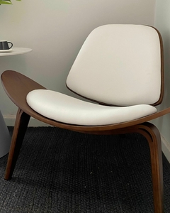 Sillon Carl Hansen white+walnut - comprar online