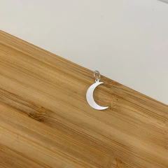 Pingente Lua Lisa - comprar online