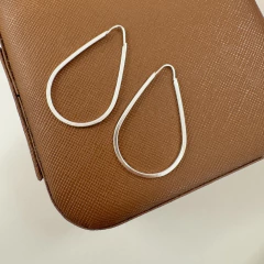 Argola Gota fio quadrado 3,5cm