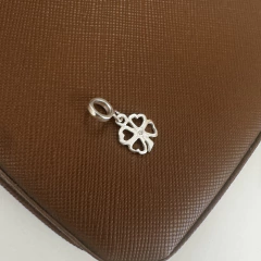 Berloque Trevo Vazado - comprar online