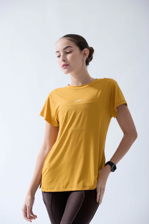 CAMISA ESPORTIVA FEM OCRE
