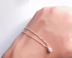 Colar ponto de luz gota - comprar online