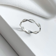 Anel Prata infinito trançado - comprar online