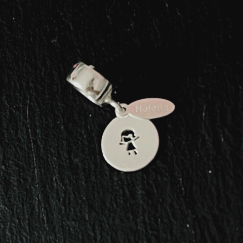 Berloque Personalizado menina com nome Helena (A pronta entrega)