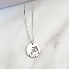 Colar de prata medalha redonda M personalizada (FOTO) - Sabrina Pratas | Joias delicadas em prata 925