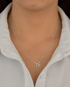 Colar Prata 925 avião cravejado na internet