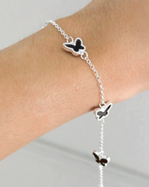 Pulseira Prata 925 borboleta resinada preta - comprar online