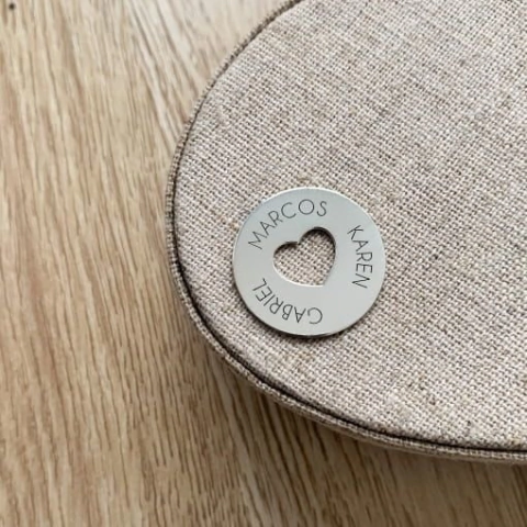 Pingente Mandala nomes com coração vazado