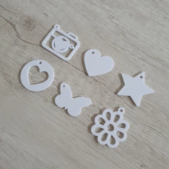 Kit Charms Surtidos Blancos x6u - comprar online