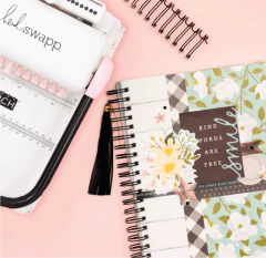 Anilladora Cinch Heidi Swapp Agujeros Cuadrados Rosa - comprar online