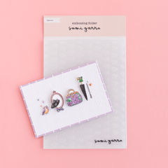 Carpeta de Embossing Mary Lazos Sami Garra en internet