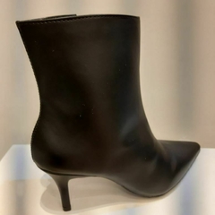 Bota Bico Fino Napa Cali C/Sarja Preto na internet