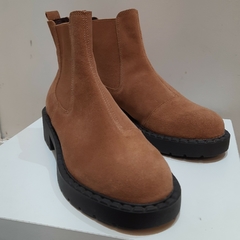 Imagem do BOTA GIULIA DOMNA CAMURÇAO CAMEL