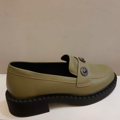 Mocassim Loafer Oliva Sua Cia3 na internet