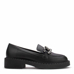 Loafer Bico Redondo Corrente Sua Cia Preto