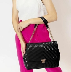 BOLSA PETITE JOLIE MAYA PRETA PJ10079 - June Online