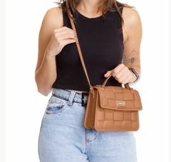 BOLSA PETITE JOLIE VIC PJ10410 AMBAR - June Online