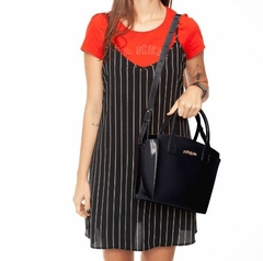 BOLSA PETITE JOLIE SHAPE II PRETA PJ3939II - June Online