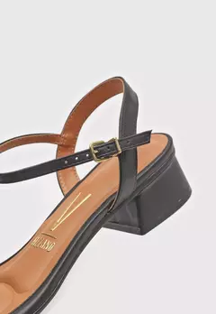 Sandália Vizzano Preta - comprar online