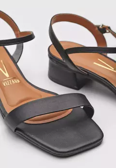 Sandália Vizzano Preta - comprar online