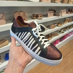 Tênis Em Couro Ameixa/preto/antique/zebra - June Online