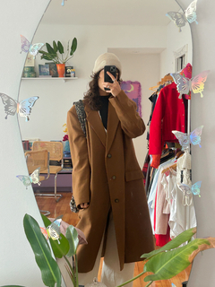 The Brown Coat en internet
