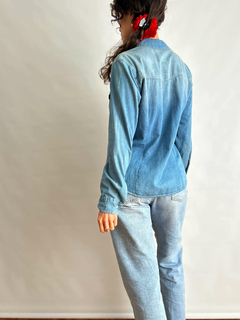 The Denim Shirt en internet