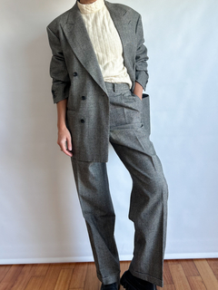 The Check Gray Suit en internet